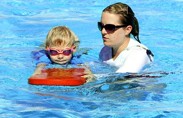 Správné plavecké pomůcky pro děti
