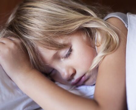 Jak naučit předškoláka spát o samotě